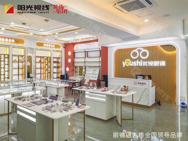 小眼鏡店怎么裝修，眼鏡店面積太小怎么設(shè)計(jì)？