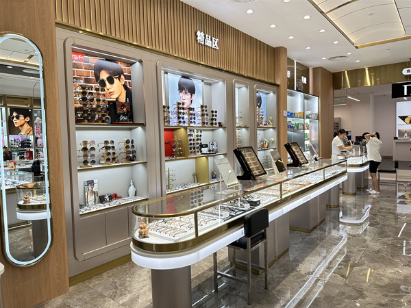 商場眼鏡店怎么裝修出高級感？